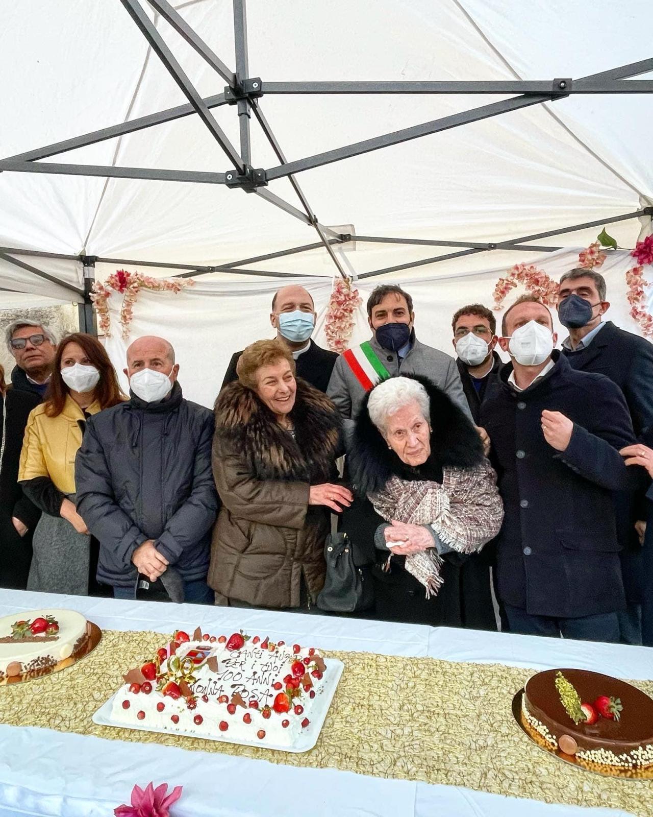 Grande Festa A Ventimiglia Di Sicilia La Zia Rosina Compie 100 Anni