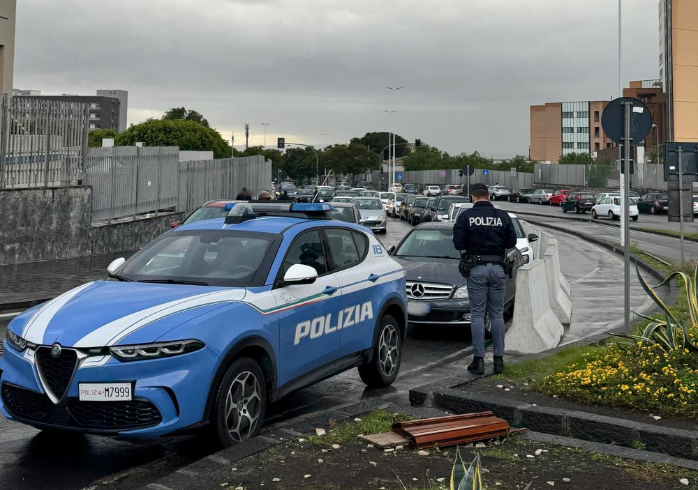 Catania Lotta Alla Sosta Selvaggia Nelle Corsie Riservate Ai Mezzi