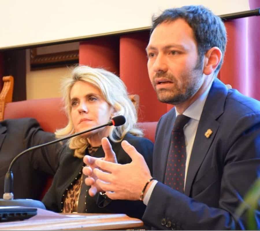 Da destra l'assessore alla Salute Ruggero Razza e il presidente dell'Aiop Barbara Cittadini