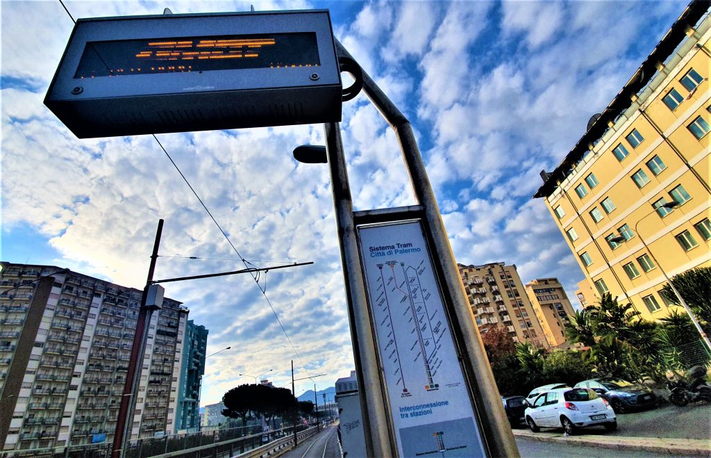 Tram Palermo-Linee-Linea4-Amat-