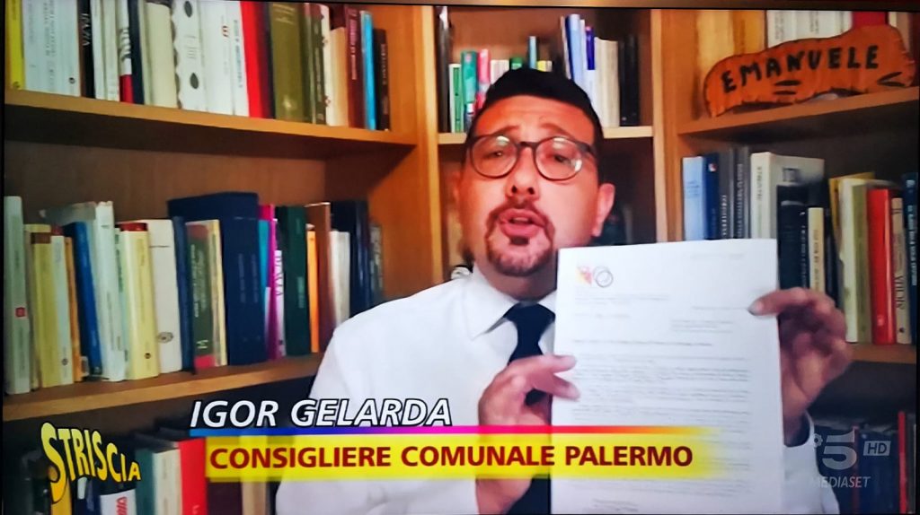 Igor Gelarda a Striscia la Notizia_canale Mortillaro