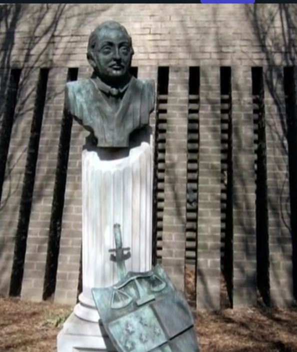 Il busto di Falcone in Virginia