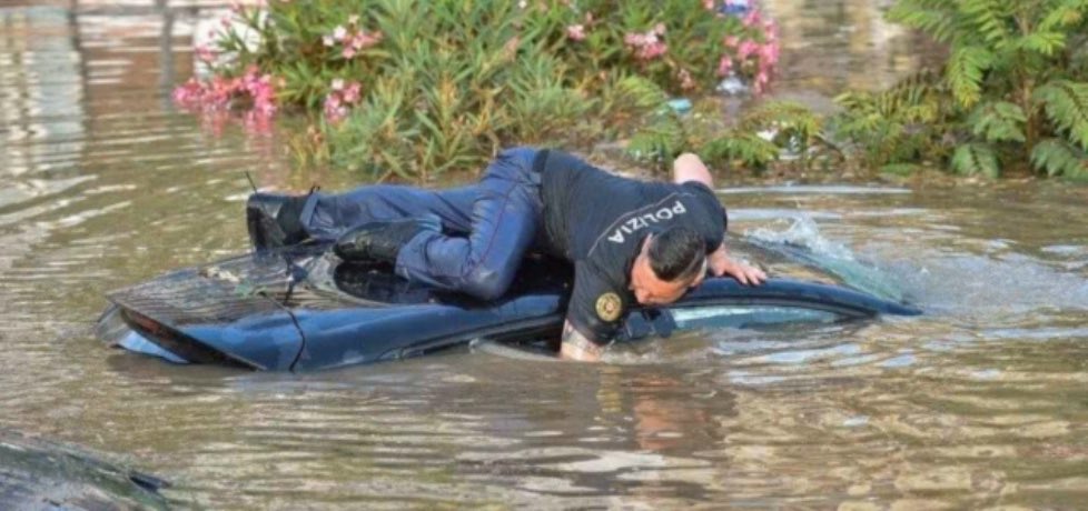 poliziotto eroe alluvione Palermo 15 luglio 2020- Alessio Patricolo