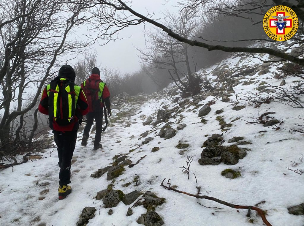 Soccorso alpino, recuperati escursionisti dispersi a Pizzo Crabonara