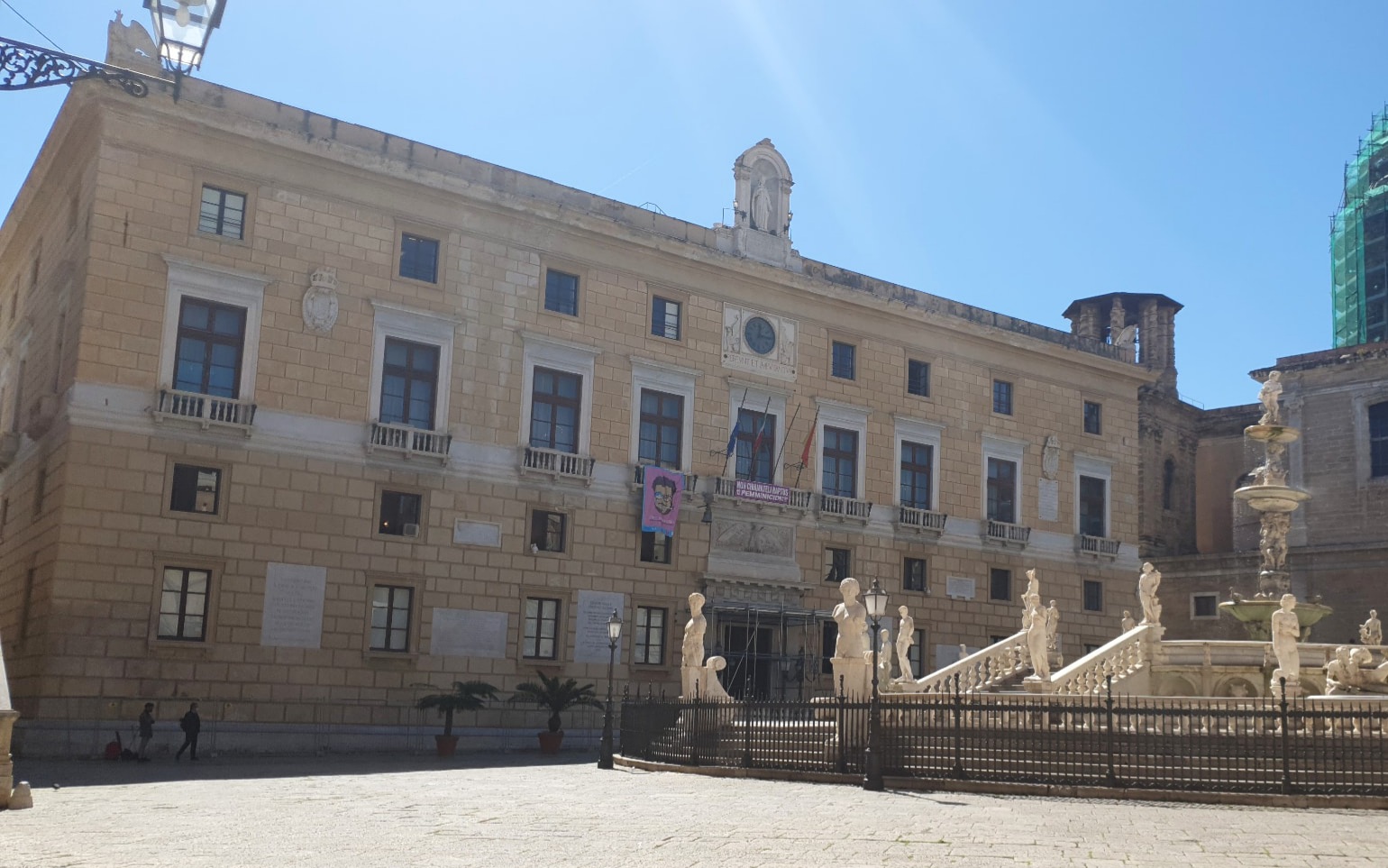 Palazzo delle Aquile, piazza della vergogna, Comune di Palermo_20210312_120936_056