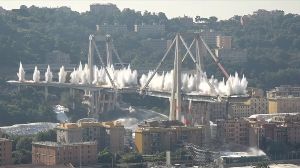 demolizione Ponte Morandi di Genova