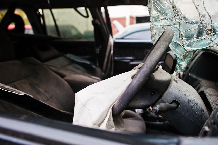 incidente stradale mortale airbag