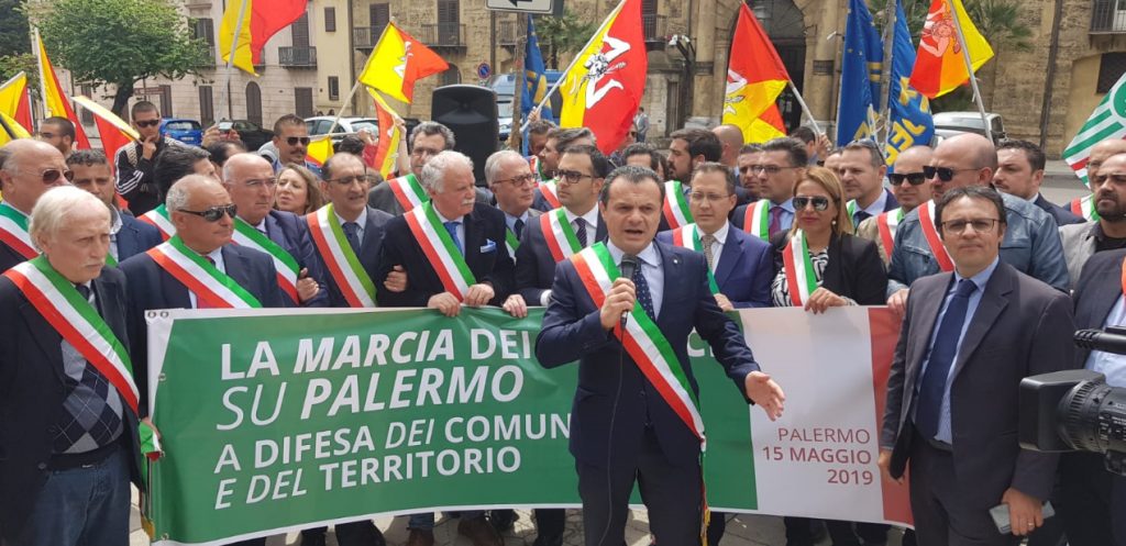 La marcia dei sindaci a Palermo