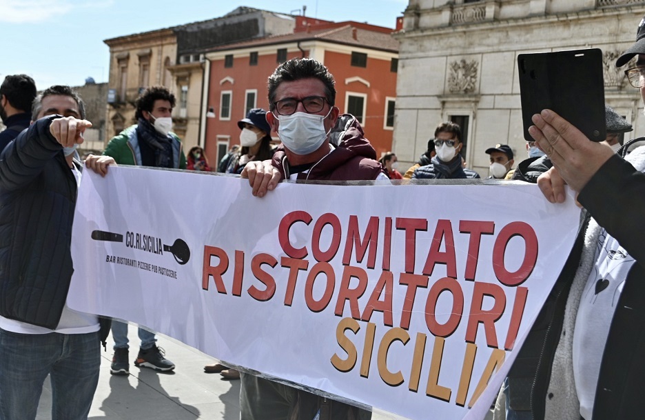 protesta ristoratori-co.ri.sicilia-ristoranti-locali