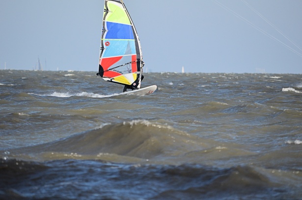 tunisino in windsurf