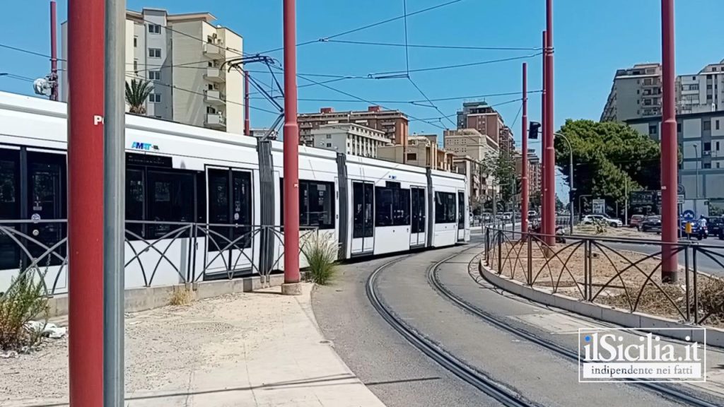 Tram a Palermo, piazzale Einstein