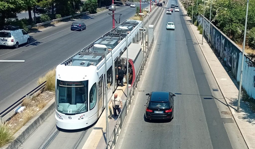 Tram a Palermo, linea 4 vista dall'alto