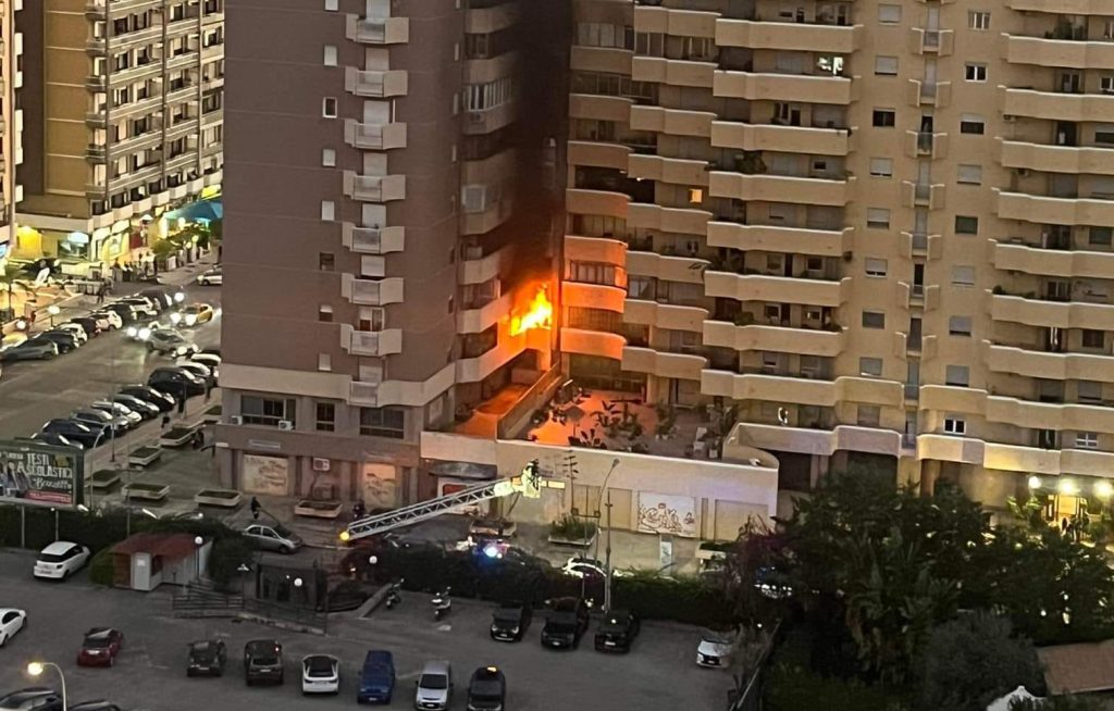 Incendio via Alessi, Palermo 1