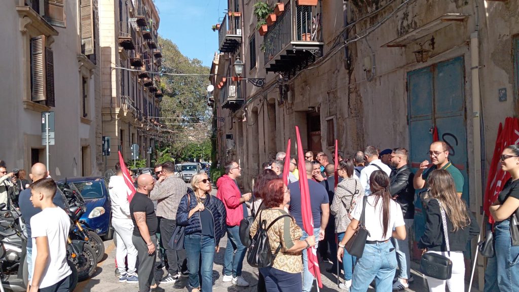 Protesta lavoratori Rap, Palazzo Palagonia, Palermo