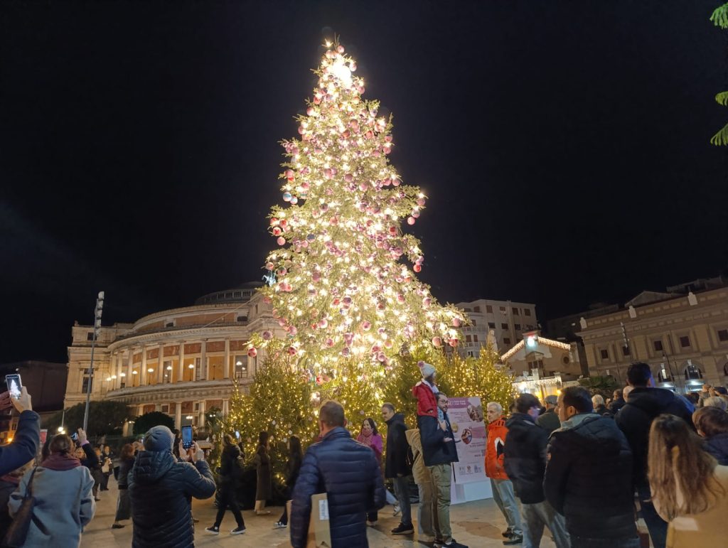 Accensione albero di Natale a Palermo