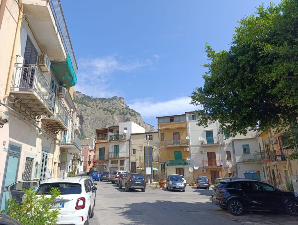 piazza Vergine Maria, Palermo, ZTL