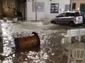 Maltempo a Palermo, piazza Sferracavallo