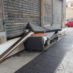 Raccolta differenziata a Palermo, rifiuti abbandonati per strada