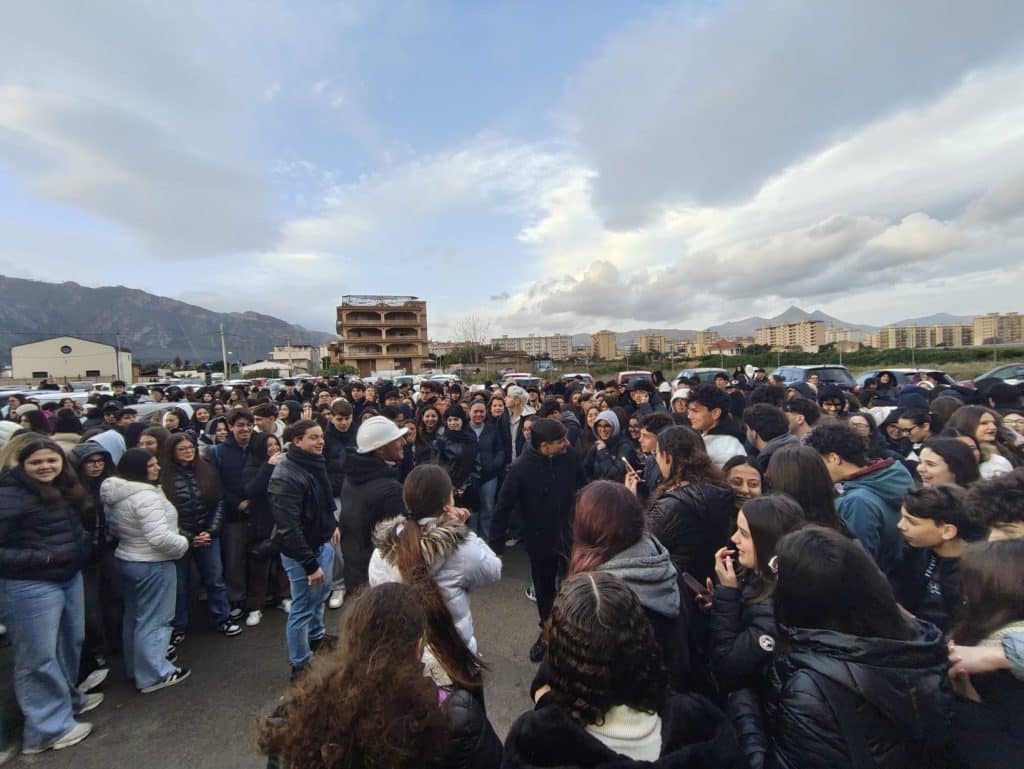 Protesta degli studenti sui crolli all'istituto Danilo Dolci, Palermo