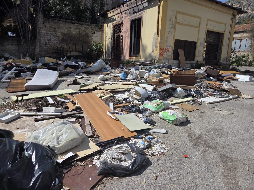 Rifiuti alla Chimica Arenella, Palermo